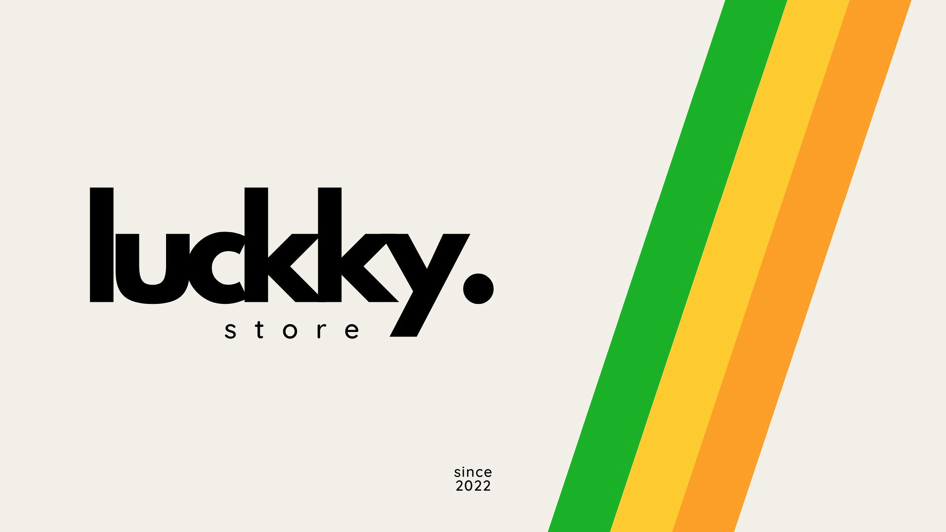 Banner luckky.store com logotipo preto e faixa diagonal verde, amarela e laranja
